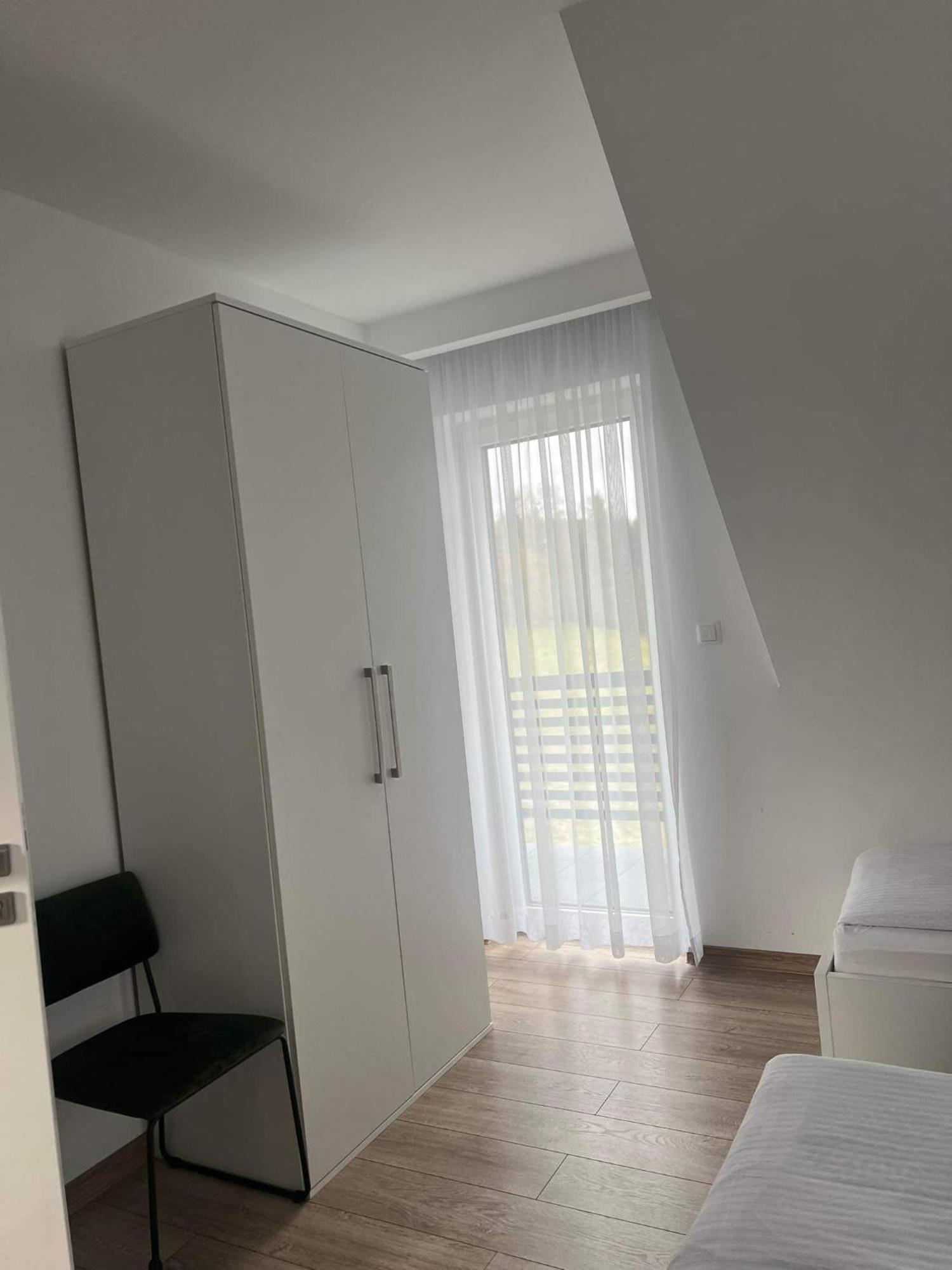 Dom Na Borowkowym Wzgorzu Apartment Palesnica Exterior photo